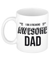 Vader cadeau mok-beker I am a freaking awesome dad